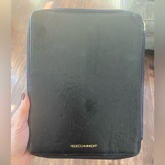 Rebecca Minkoff touch & Go I-pad case. Blk leather - Picture 3 of 6